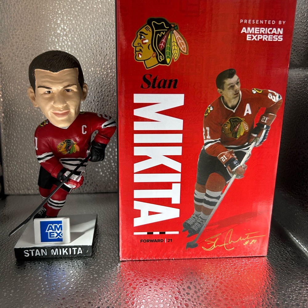 Stan Mikita Bobblehead Chicago Blackhawks 2026 SGA nib
